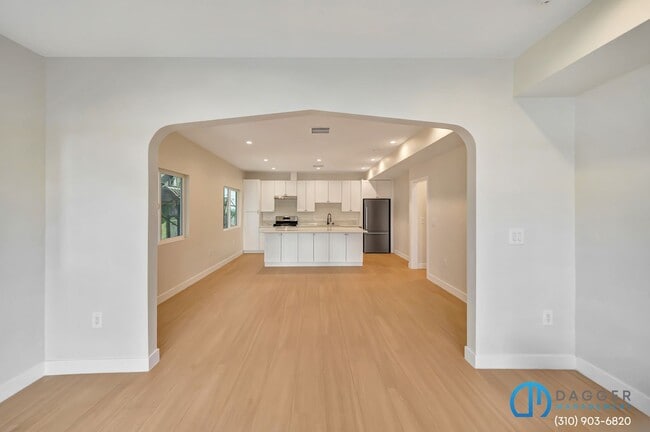 Building Photo - 2800 Winter St