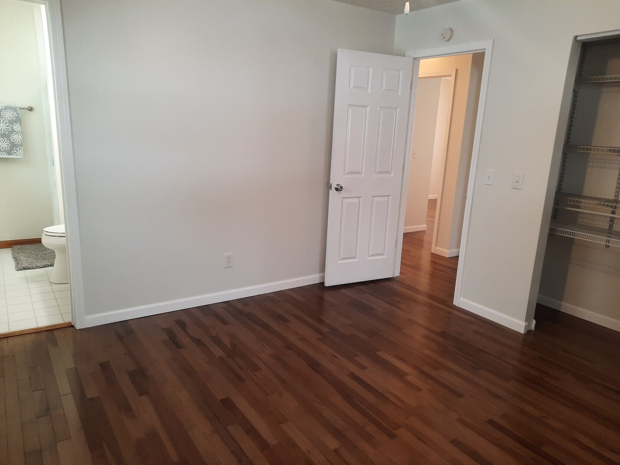 Building Photo - 144 Brentwood Dr