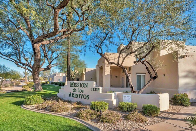 Building Photo - Mission de los Arroyos Beauty!