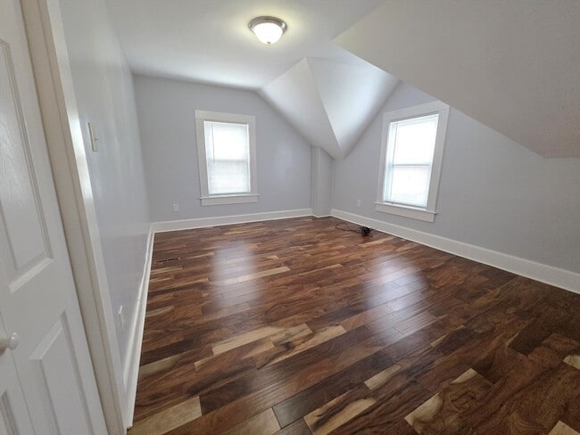 Building Photo - 69 Pratt St