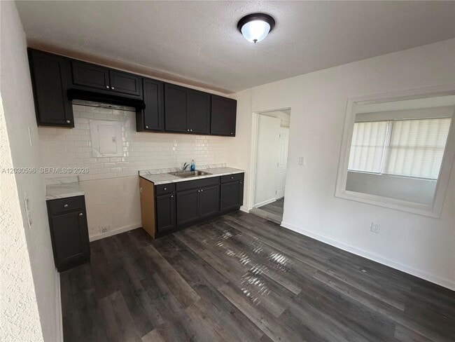 Building Photo - 1084 NW 74th St