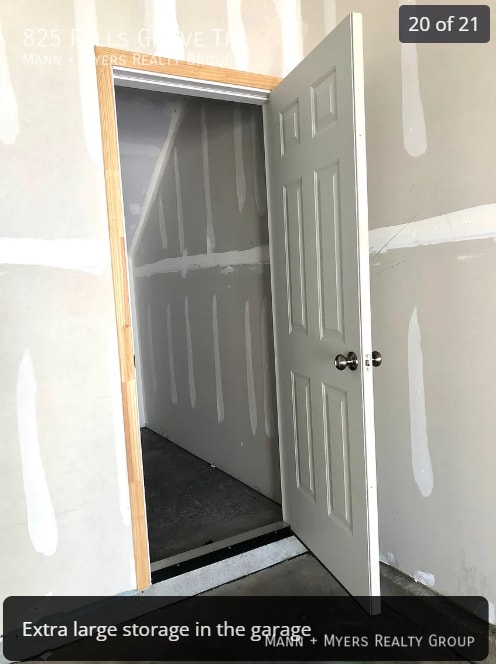 Building Photo - 825 Falls Grove Trl