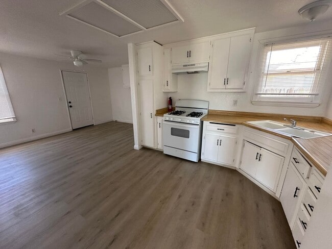 Building Photo - 417 S Richmond Rd