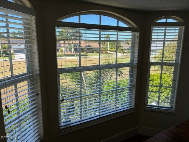 Building Photo - 5410 Chiquita Blvd S