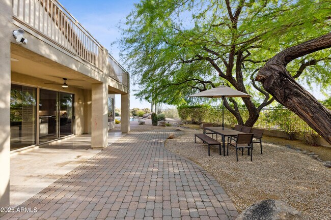 Building Photo - 10875 E Mirasol Cir