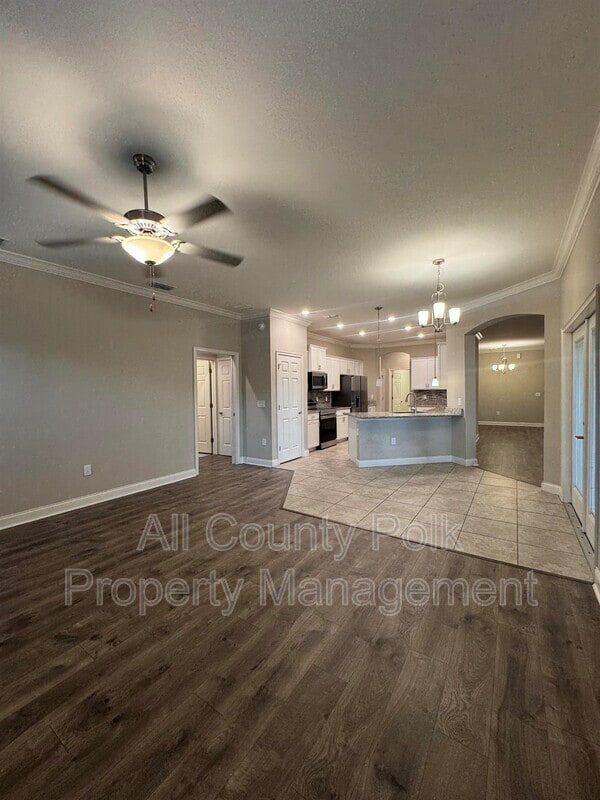 Building Photo - 272 Walkers Point Dr
