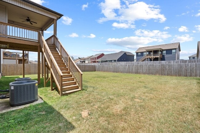 Building Photo - 1049 Whitney Dr