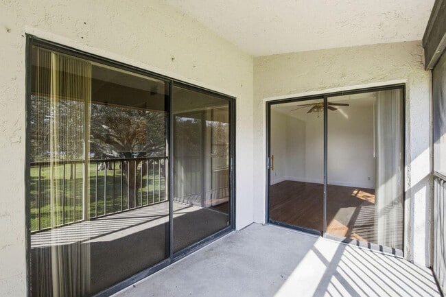 Building Photo - 3300 Jaywood Terrace