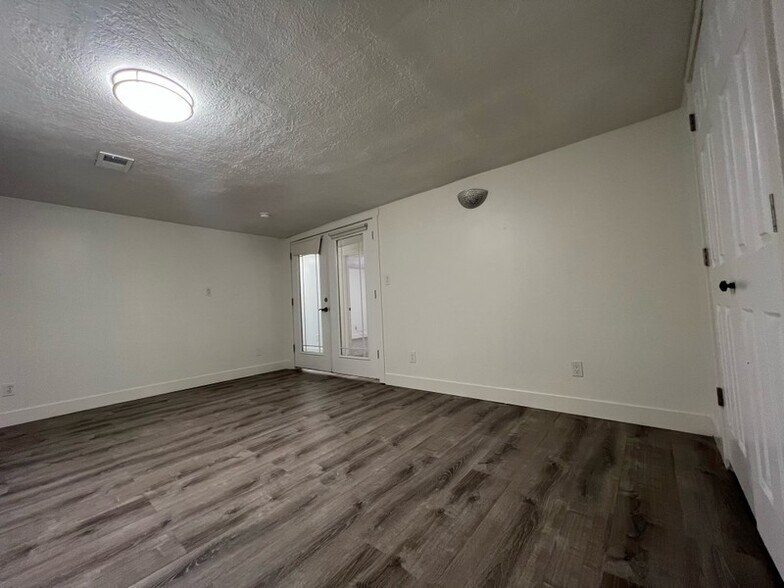 Building Photo - 1456 S 500 E
