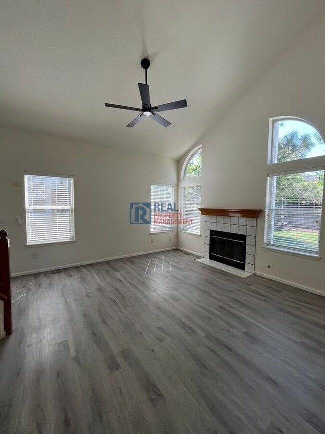 Building Photo - 12996 S Carson Ct