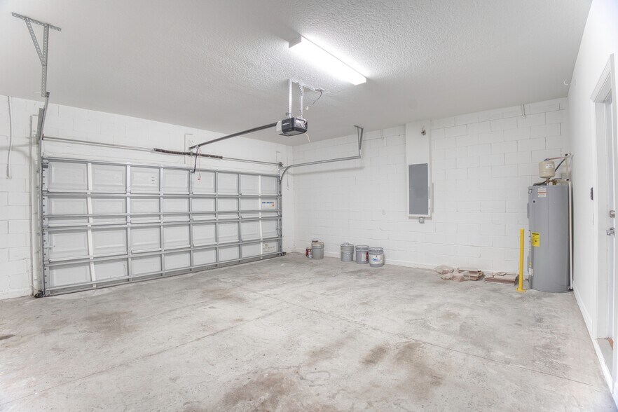 Building Photo - 5270 Brydon Woods Cir