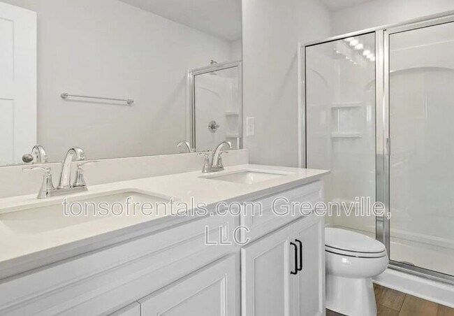 Building Photo - 203 Dalmatian Dr