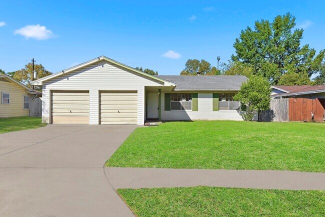 Building Photo - 7138 Mobud Dr