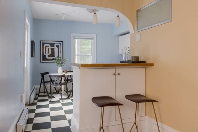 Building Photo - 19 Fairmont Ave