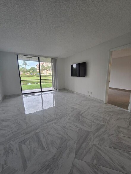 Building Photo - 1228 S Military Trl