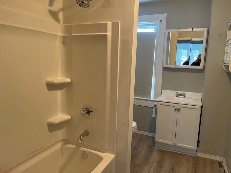 Building Photo - 1327 Saint Marys Ave