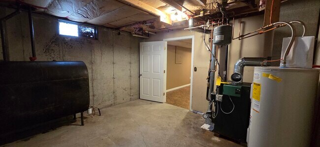 Building Photo - 35 Westland Ave