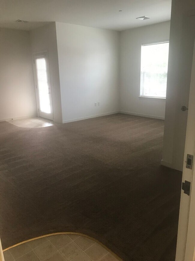 Building Photo - One Bedroom Allegheny