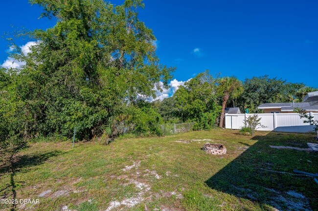 Building Photo - 416 Margie Ln