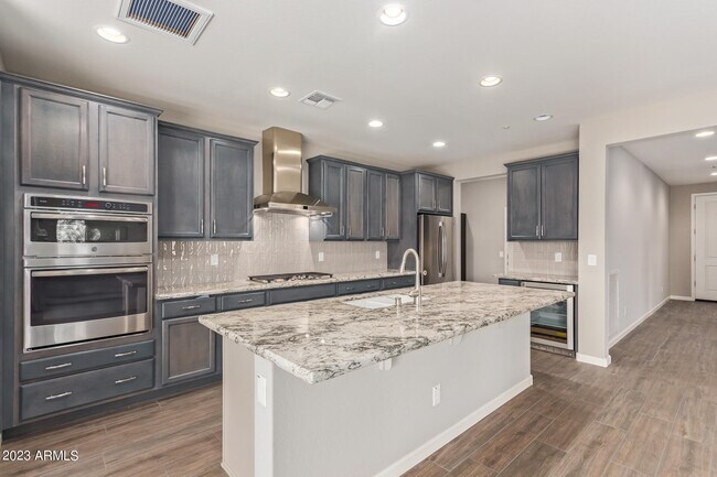 Building Photo - 29098 N Sorrento Dr