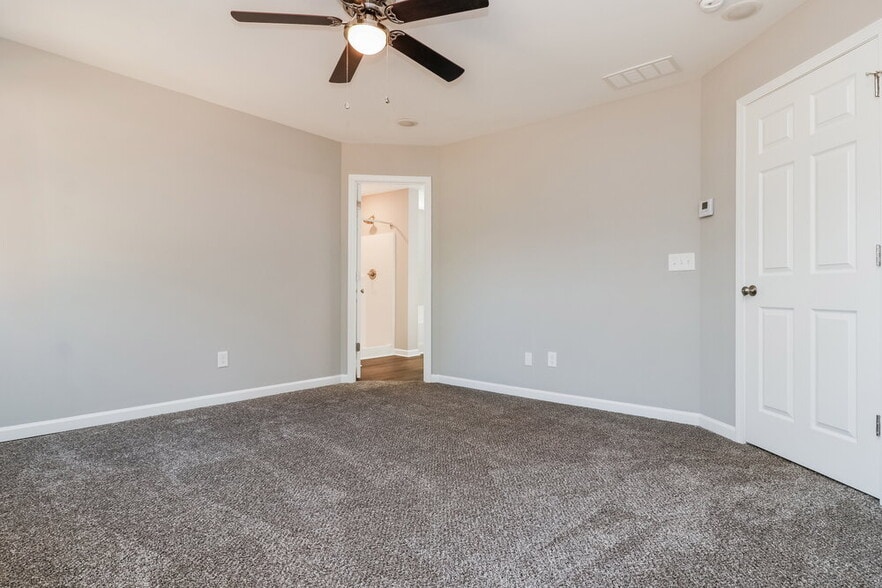 Building Photo - 261 Addy Ln