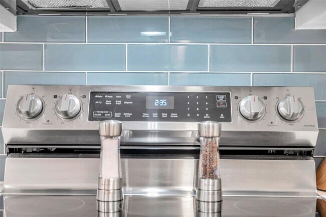 Building Photo - 3720 3rd Ave N