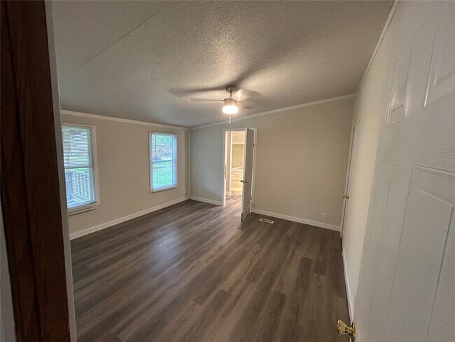 Building Photo - 1511 Indigo Dr