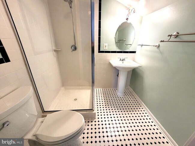 Building Photo - 6012 Ricketts Walk