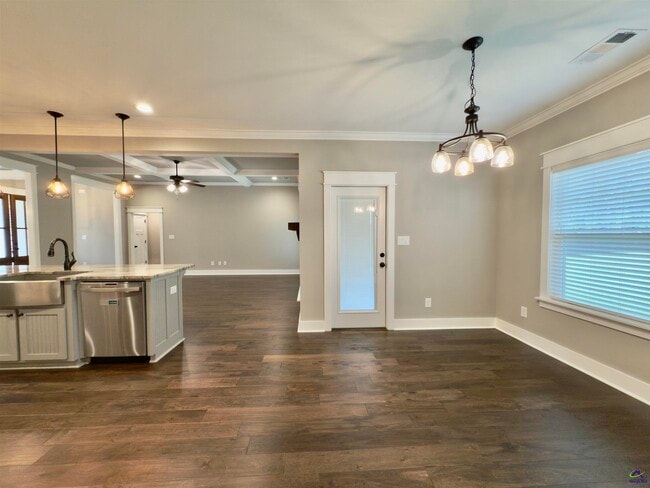 Building Photo - 408 Hawk's Nest Dr