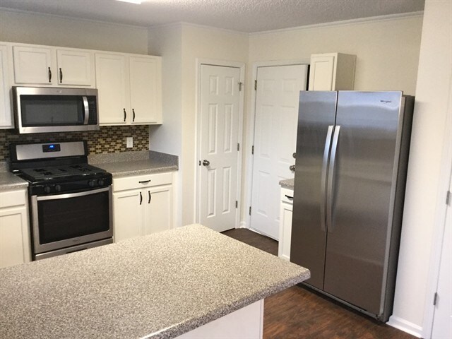 Building Photo - 1308 Crestfield Ct