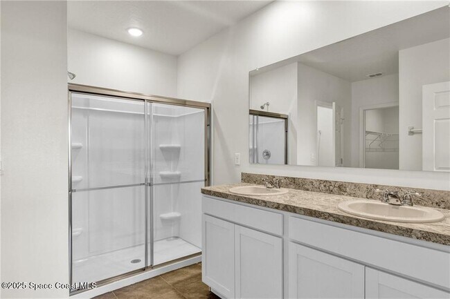 Building Photo - 5076 Marble St