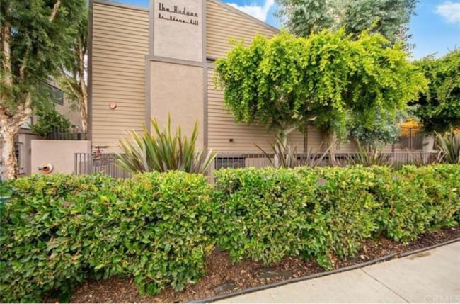 Building Photo - 1116 E Palmer Ave