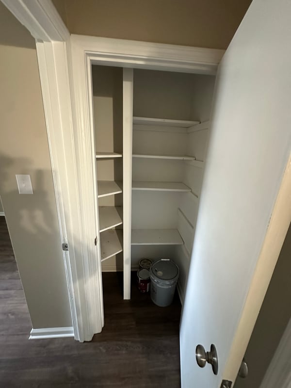 Building Photo - 1153 Claiborne Dr