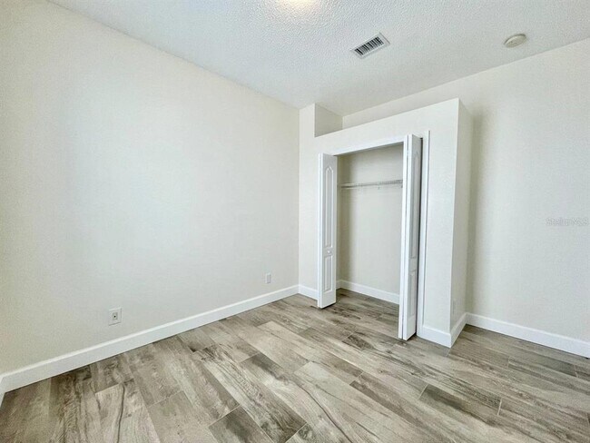 Building Photo - 18417 Meadow Blossom Ln