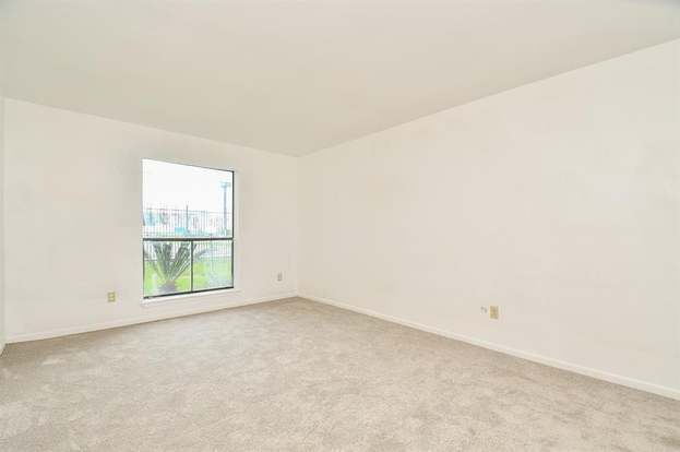 Building Photo - 8529 Hearth Dr