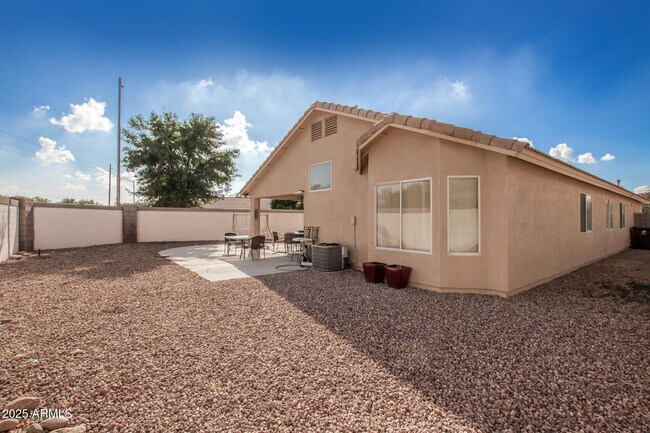 Building Photo - 8103 W Tonto Ln