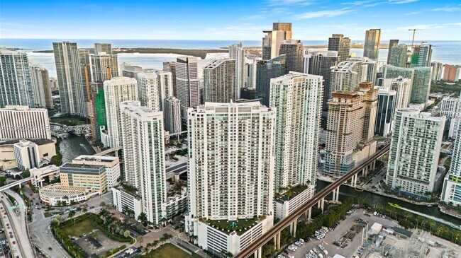 Building Photo - 90 SW 3rd St