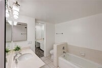 Building Photo - 33816 Colegio Dr