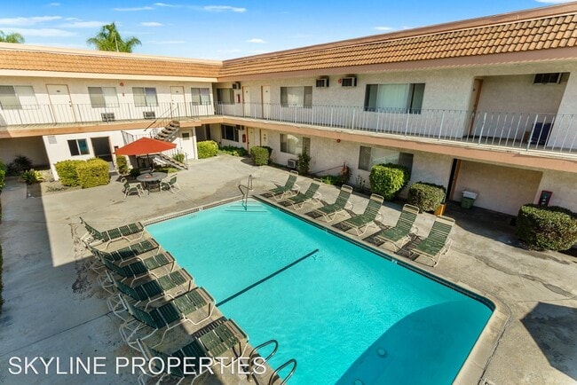 Building Photo - 17818 Woodruff Ave