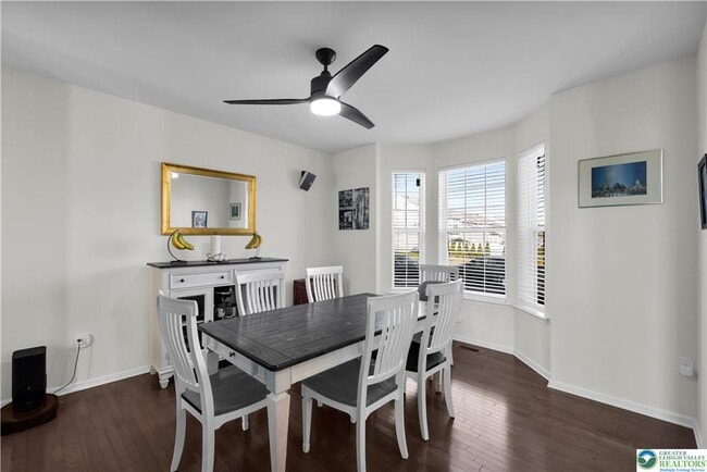 Building Photo - 4247 Beech Dr