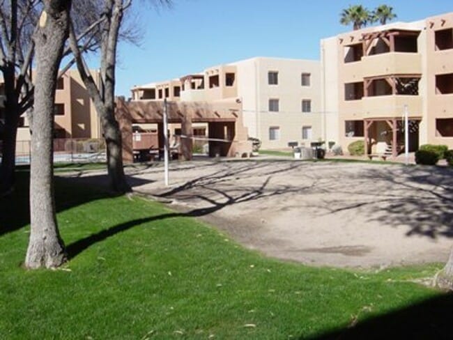 Building Photo - Beautiful 2 Bedroom, 2 Bath Condo for Rent...