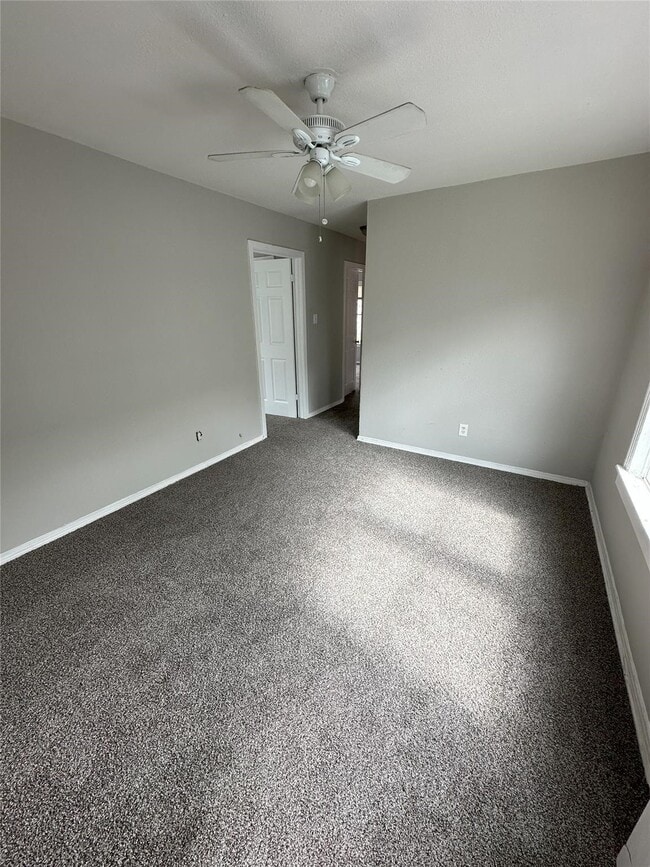 Building Photo - 3102 Brackenridge St