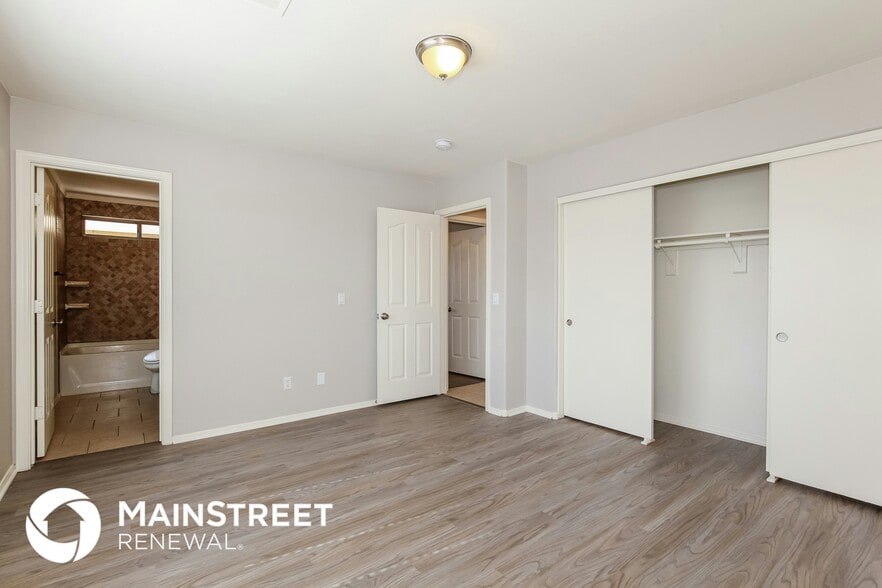 Building Photo - 16724 N 160th Ave