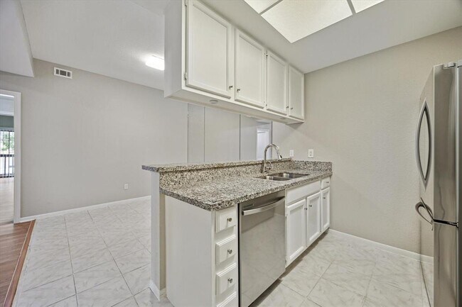 Building Photo - 11711 Memorial Dr