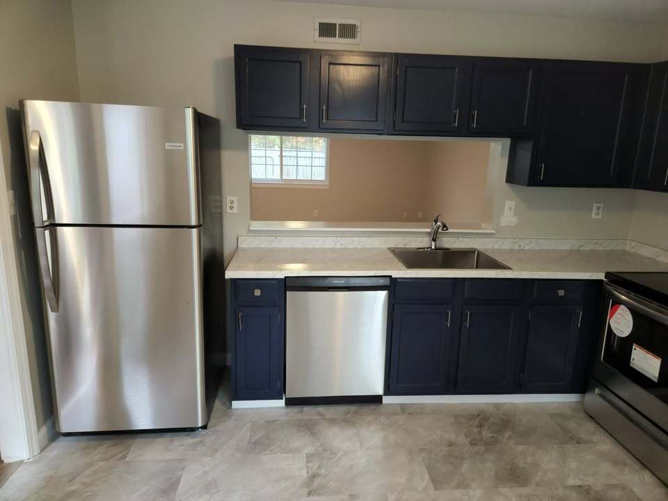 Building Photo - 7732 Crown Crest Ct
