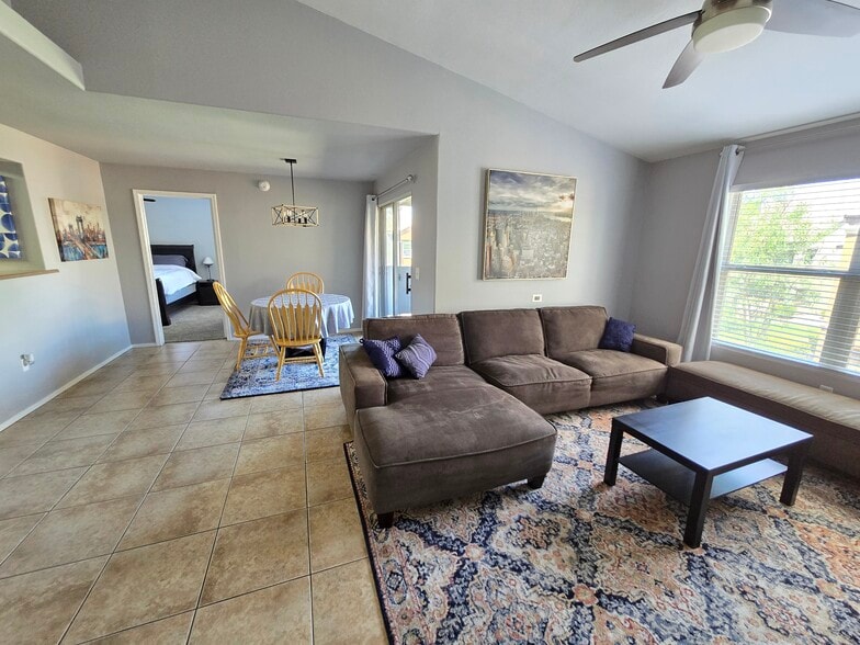 Living/Dining Room - 555 E Silverado Ranch Blvd