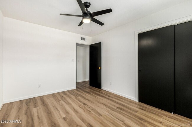 Building Photo - 7804 N 47th Ave