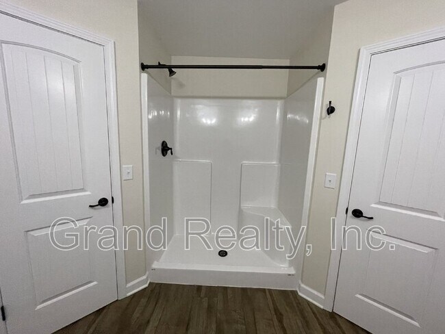 Building Photo - 4019 Brittany Ln