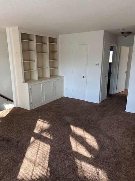 Building Photo - 56 Westminster Rd