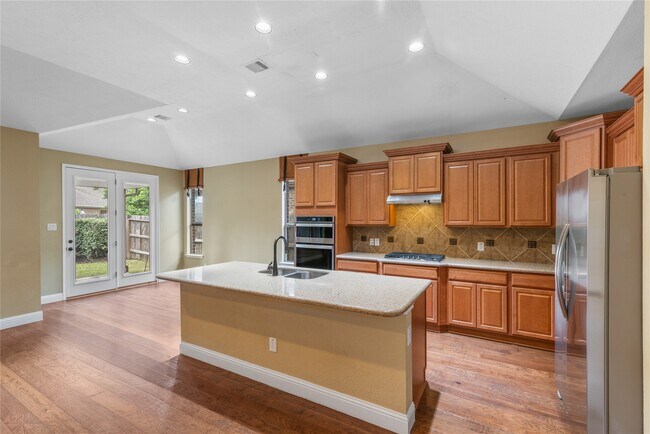 Building Photo - 11119 Hayden Falls Dr